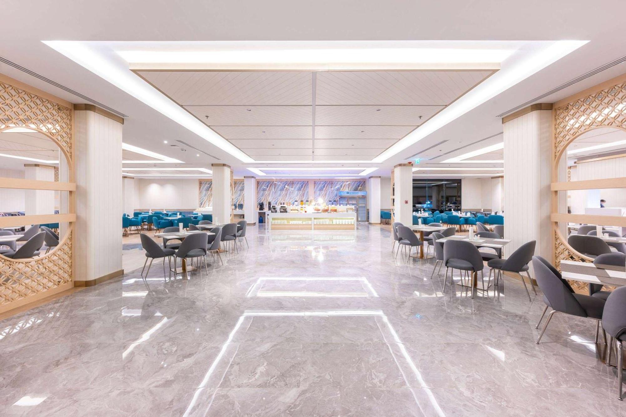 Wyndham Jomtien Pattaya Hotell Na Chom Thian Exteriör bild