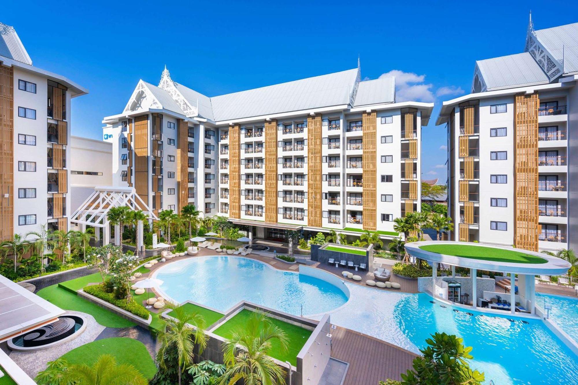 Wyndham Jomtien Pattaya Hotell Na Chom Thian Exteriör bild