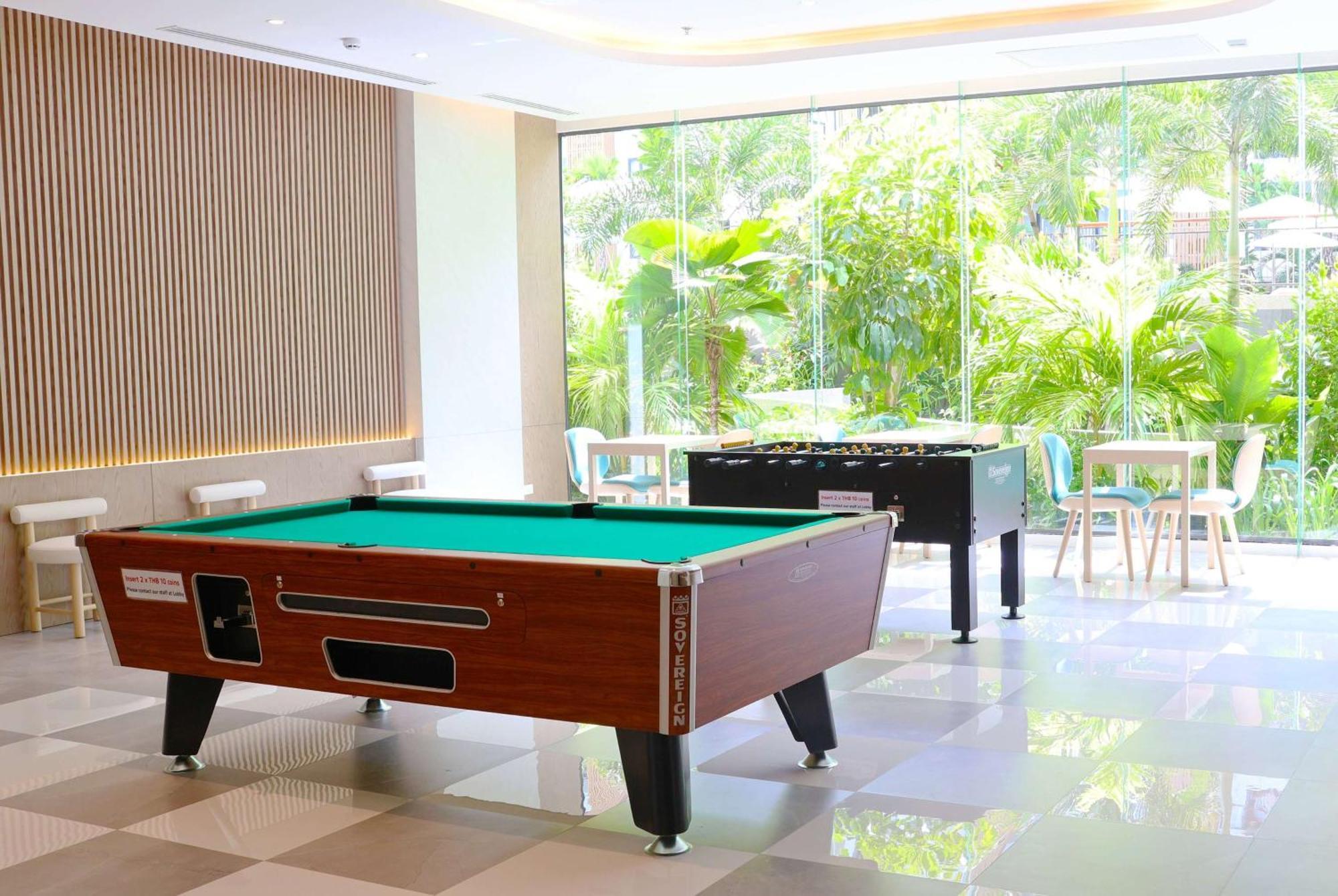 Wyndham Jomtien Pattaya Hotell Na Chom Thian Exteriör bild