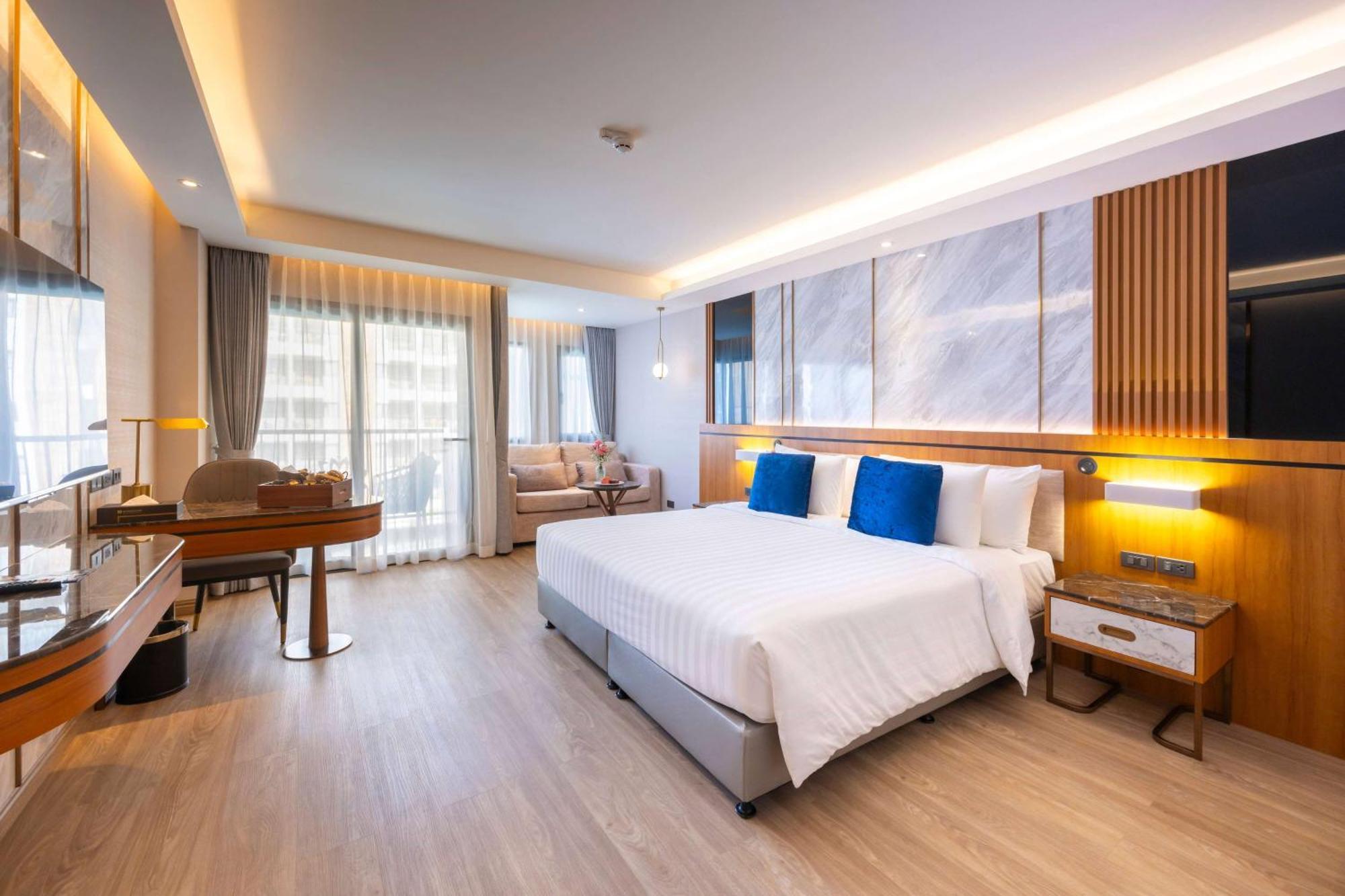 Wyndham Jomtien Pattaya Hotell Na Chom Thian Exteriör bild