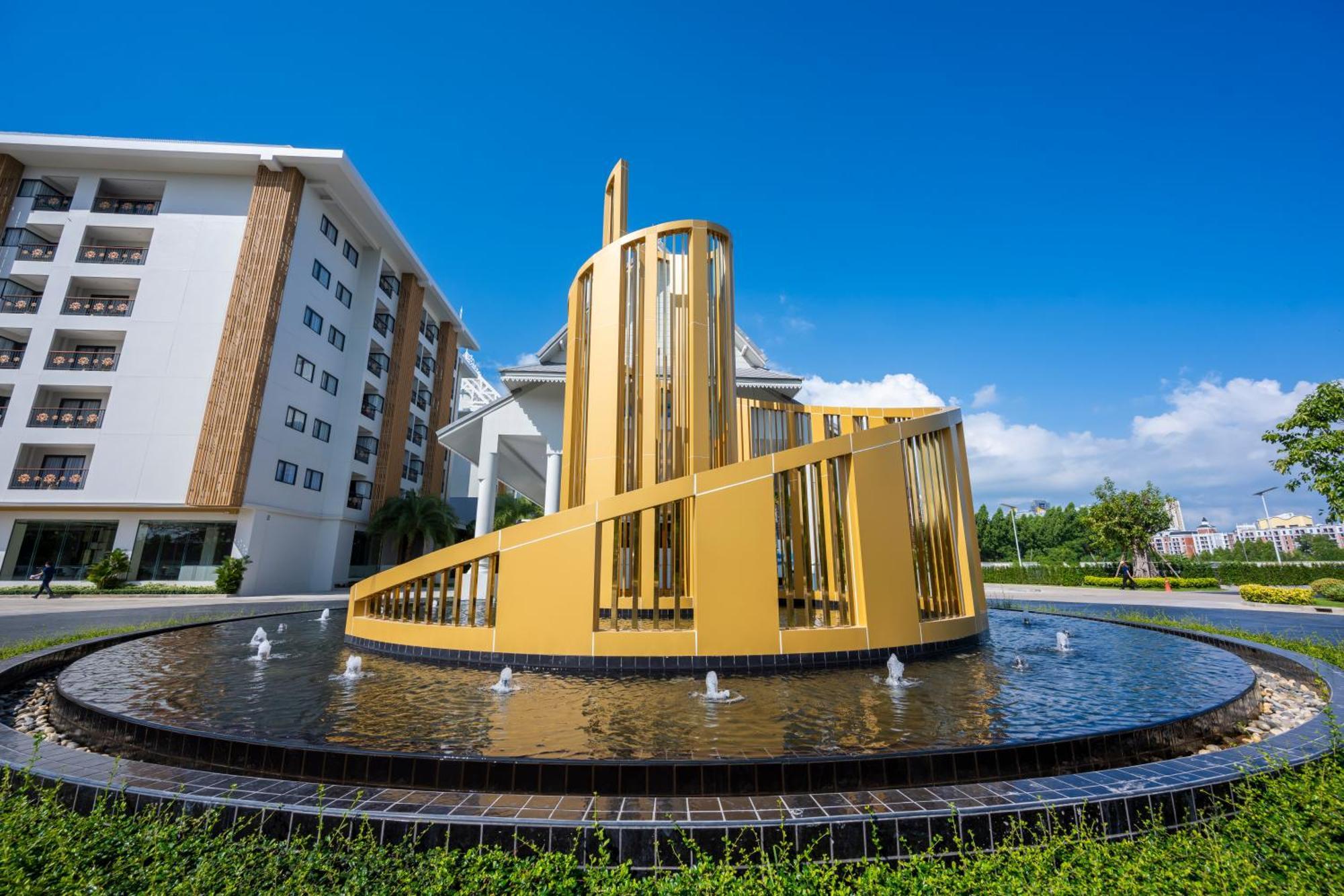 Wyndham Jomtien Pattaya Hotell Na Chom Thian Exteriör bild